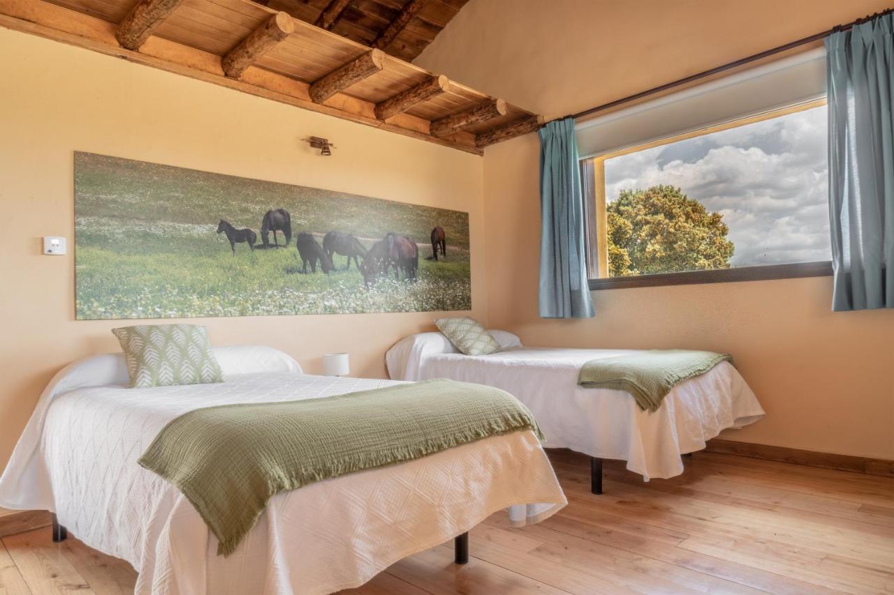 Eco-Lodge En La Reserva Privada Campanarios De Azaba - Proyecto De Conservacion Espeja Eksteriør bilde