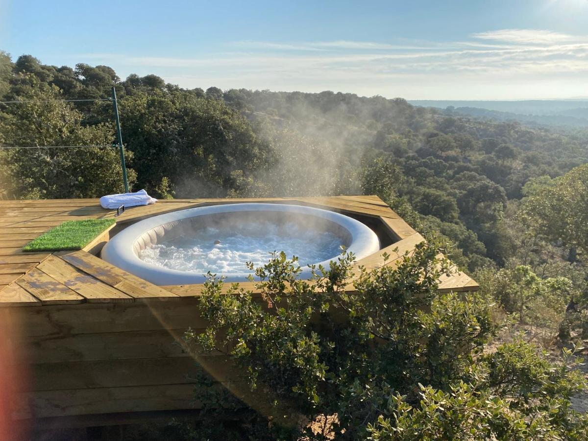 Eco-Lodge En La Reserva Privada Campanarios De Azaba - Proyecto De Conservacion Espeja Eksteriør bilde