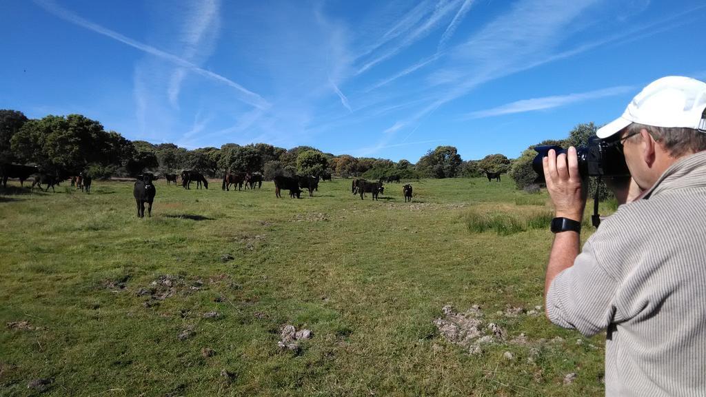 Eco-Lodge En La Reserva Privada Campanarios De Azaba - Proyecto De Conservacion Espeja Eksteriør bilde
